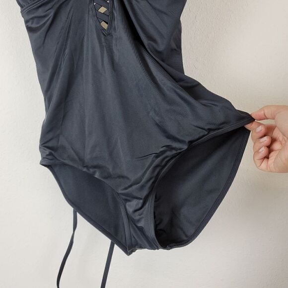 Adoreāmeāblackāoneāpieceāxl - Picture 6 of 7